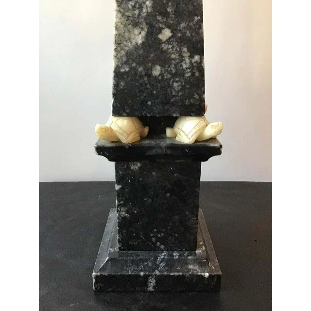 Mid-Century Modern 1950s Marble Obelisk Lamp with Jade Turtles For Sale - Image 3 of 10