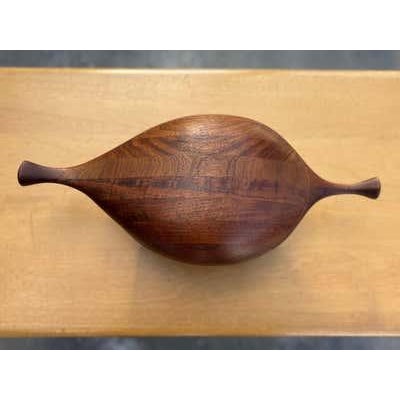 Daniel Loomis Valenza 20th Century MCM Hand-Carved Walnut Box by Daniel Loomis Valenza For Sale - Image 4 of 12