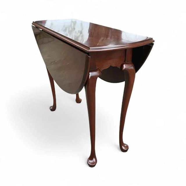 Postmodern Late 20th Century Harden ~ Queen Anne ~ Drop Leaf Gate Leg Occasional Table For Sale - Image 3 of 13