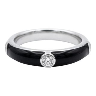 Natural 18k Gold Diamond Halo Ring, 0.94 Carats For Sale
