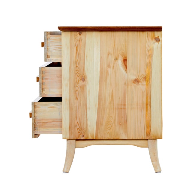 Mid 20th century swedish pine chest of drawers circa 1960. Unusual mid century chest of drawers that embraces the pine...