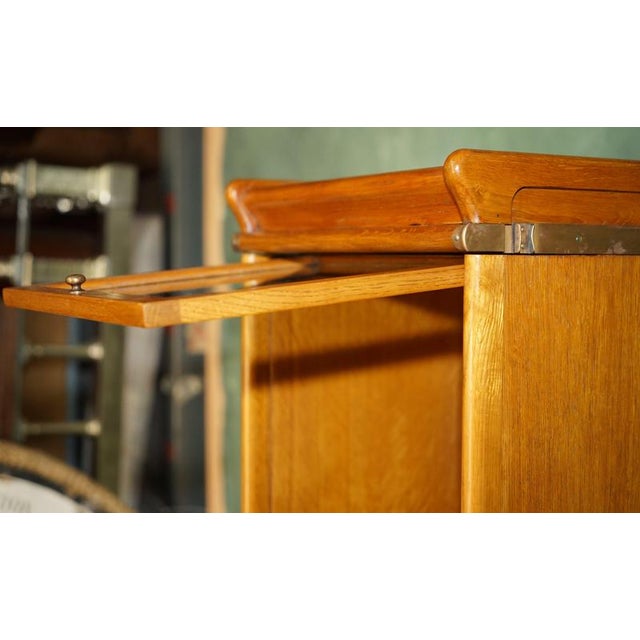 Antique Modular Honey Oak and Gilt Brass Stacking Bookcase with Glazed Retracting Doors For Sale - Image 17 of 18