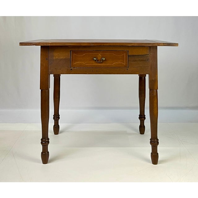 Early 19th-century Southern Federal tavern or work table that combines a primitive form with refined, high-style Federal...