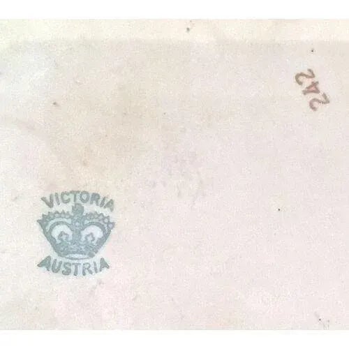 White Antique Porcelain Victoria Floral Sardine Box For Sale - Image 8 of 8