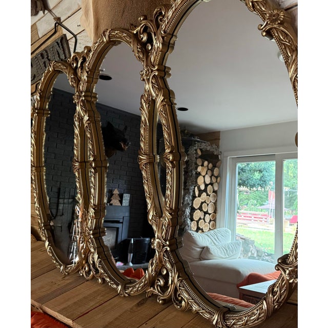 Hollywood Regency Large Vintage Bassett Hollywood Regency Triple Oval Gilt Triptych Mirror For Sale - Image 3 of 12