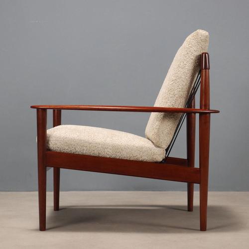 Vintage Italian Lounge Chair in Teak and Bouclé Fabric, 1960s For Sale - Image 4 of 13