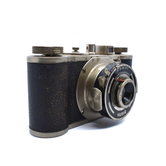 1930s Rare 1930s German Wirgin Gewironar 35mm Collapsible View-Finder Camera With Vario Shutter and Original Clamp Mount For Sale - Image 5 of 10