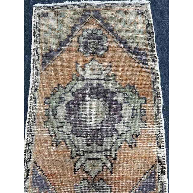 Turkish Yastik Rug 1'6" x 2'10" For Sale - Image 4 of 5