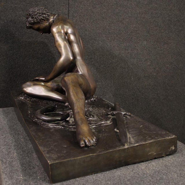 Italian bronze statue from the first half of the 20th century. A rare and high-quality sculpture depicting the Dying Gaul,...