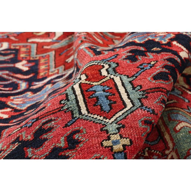 Late 19th Century Persian Heriz Rug, 08'04 X 11'04 For Sale In Dallas - Image 6 of 10