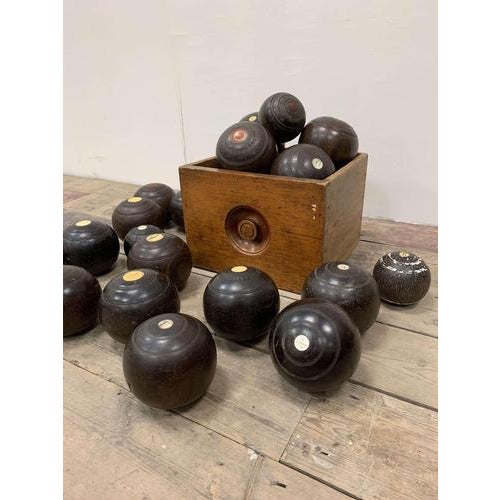 English Wooden Bowls, Set of 20 For Sale - Image 4 of 18