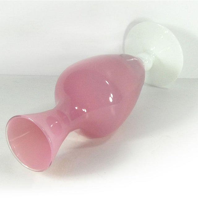 Italian Pink Glass Vase from Empoli, 1970s. For Sale - Image 6 of 9