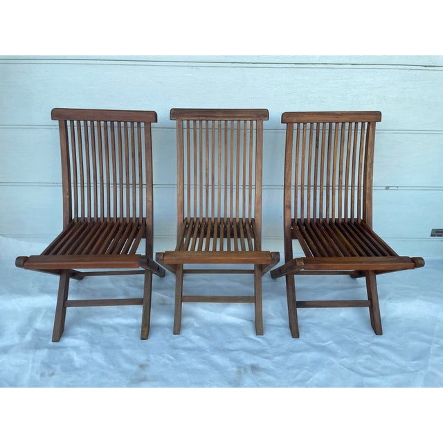 Garden Pleasure. This is a German brand specializing in outdoor furniture made of teak and exotic hardwood. An elegant set...