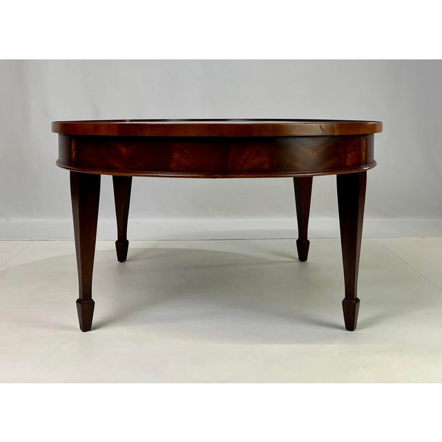 Neoclassical Late 20th Century Hekman Grand Rapids Inlaid Crotch Mahogany Oval Coffee Table For Sale - Image 3 of 14