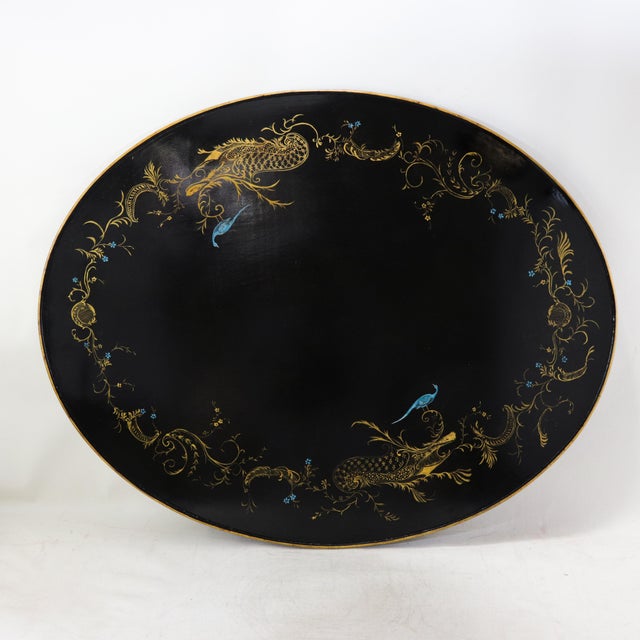 Pair of Vintage Black Lacquer Chinoiserie Coffee Table – Oval Gilt Peacock and Floral Motif Cocktail Table For Sale - Image 4 of 14