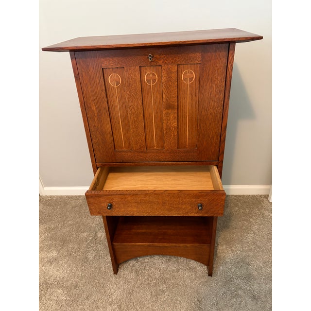 Arts & Crafts Stickley Arts & Crafts Harvey Ellis Oak Organizer Secretary For Sale - Image 3 of 8