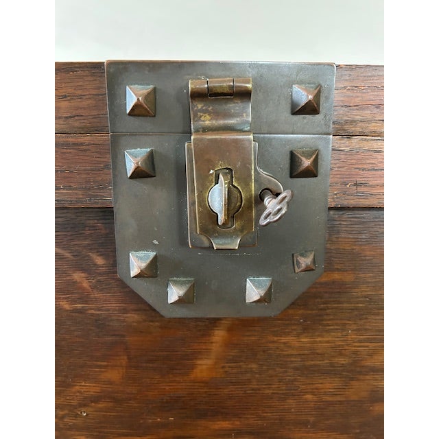 Early 20th Century Arts & Crafts Cedar-Lined Oak Trunk or Bridal Chest For Sale - Image 17 of 17