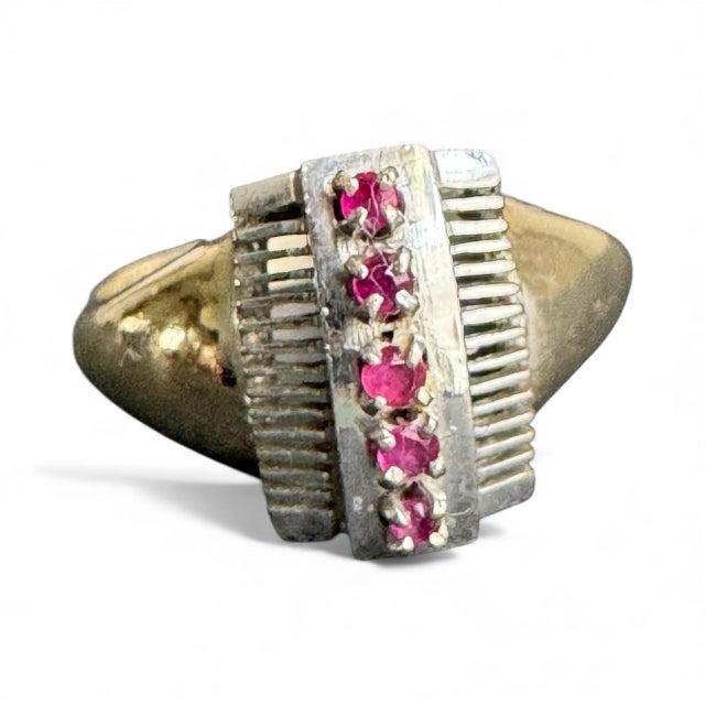 Vintage 14k White Gold Ruby Ring Art Deco MCM A unique vintage ring with ruby stones. Approx ring size 5 Signed WG K14...