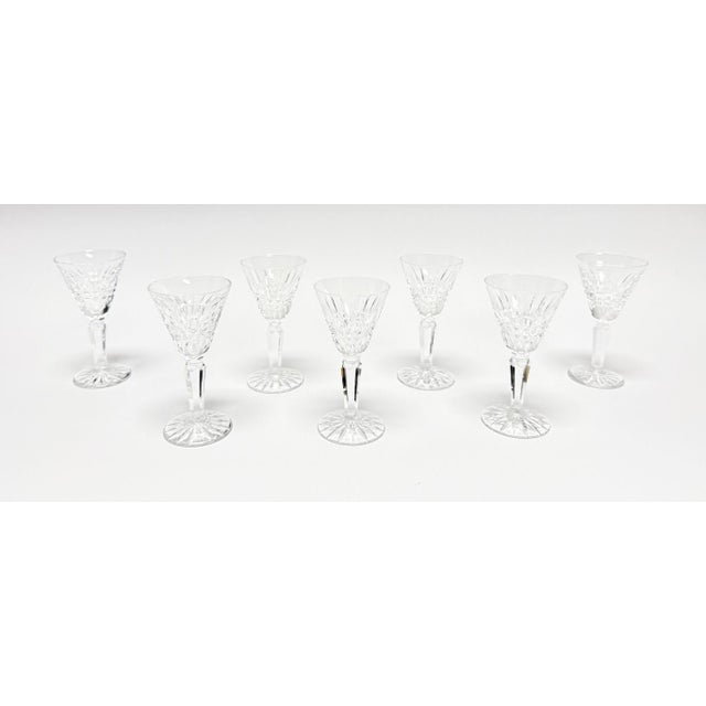 The Waterford Crystal Glenmore pattern is a distinguished cut crystal collection known for its deep cross-hatched diamond...