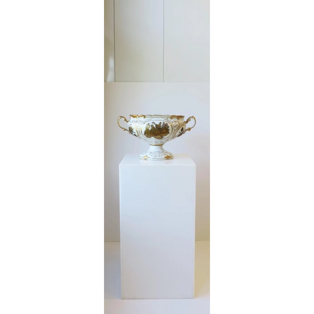 Early 20th Century German Porcelain Jardinière Centerpiece, Neoclassical Style, Circa Early 20th Century For Sale - Image 5 of 12