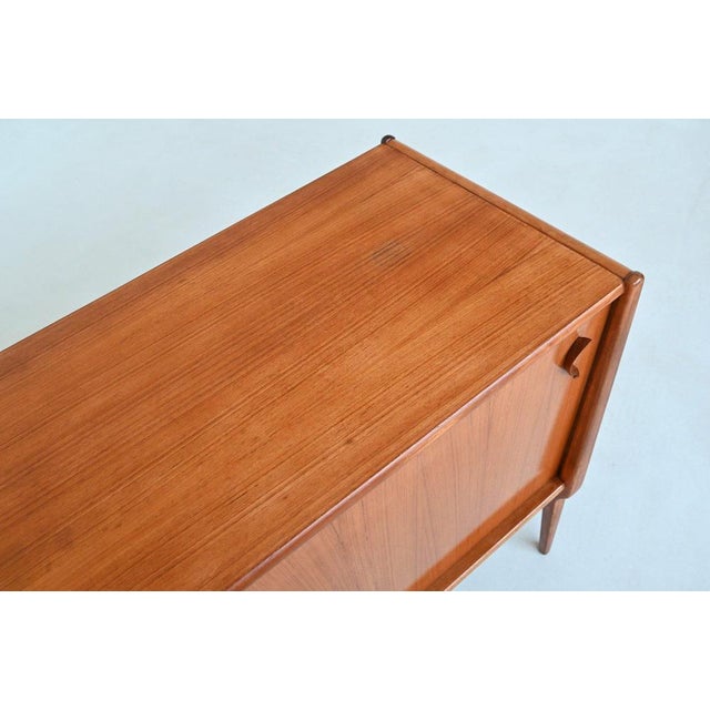 Small Sideboard in Walnut from Bosteels Meubelen, Belgium, 1960 For Sale - Image 12 of 18