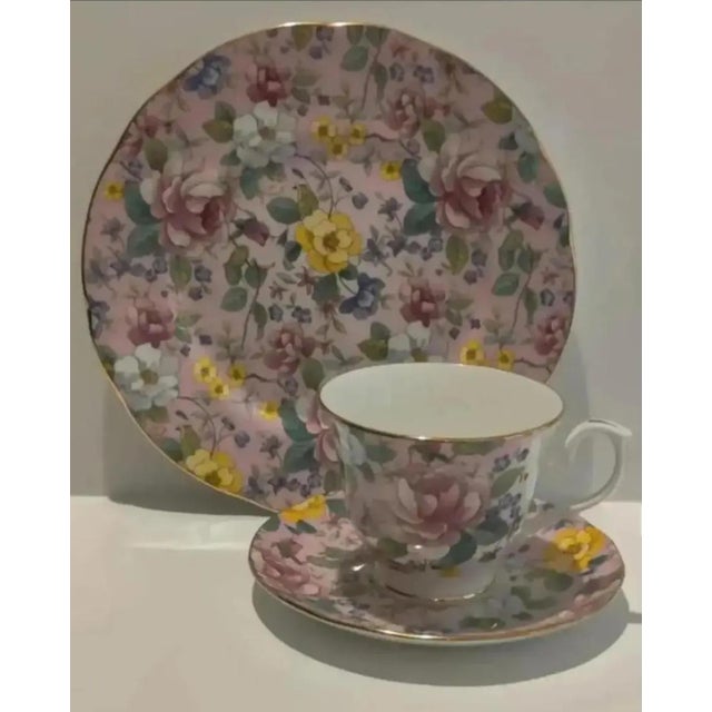 1980s 1980s Harrods Knightsbridge Chelsea Garden by Duchess Primrose Pink Tea Set- 36 Pieces For Sale - Image 5 of 7