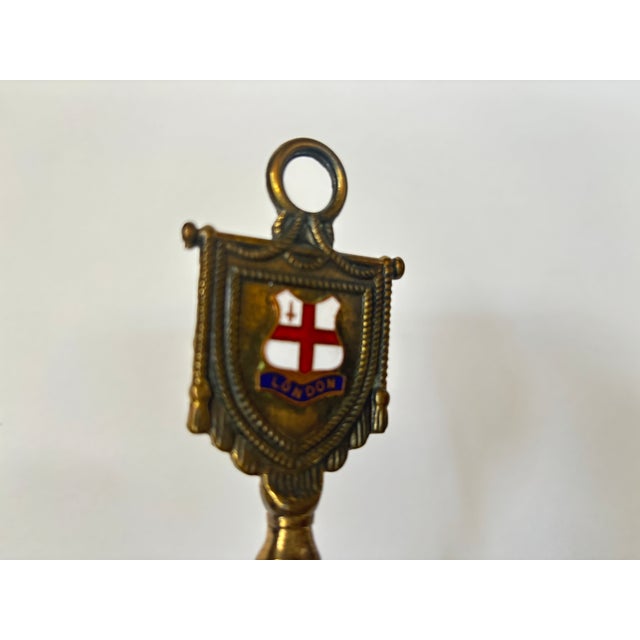 Vintage English Brass Toasting Fork With City of London Heraldic Coat of Arms For Sale - Image 13 of 14