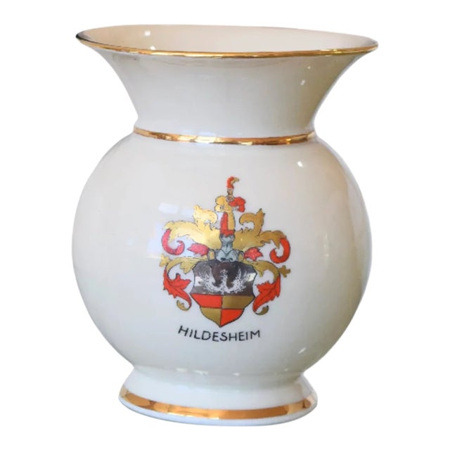 Mid 20th Century Gerold & Co. Tettau Porcelain Vase For Sale