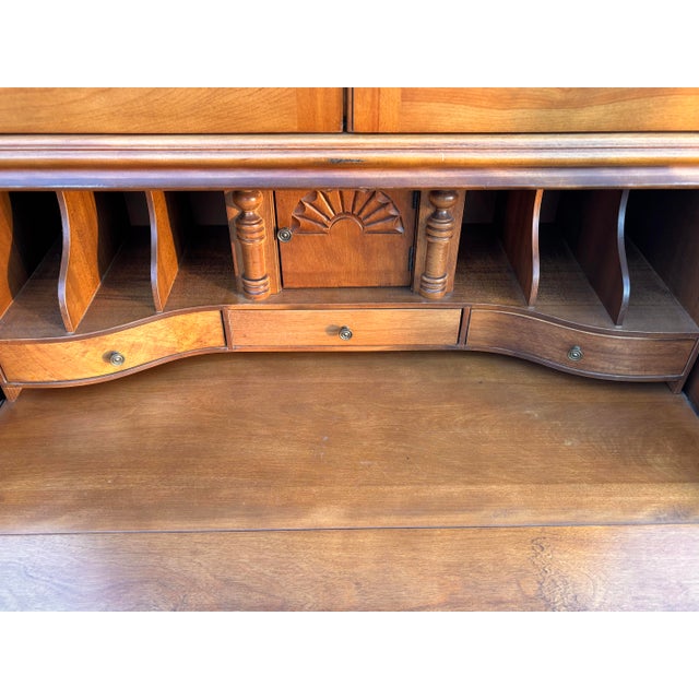 Mid 20th Century Mid 20th Century Federalist Americana Secretary Desk & Hutch For Sale - Image 5 of 10