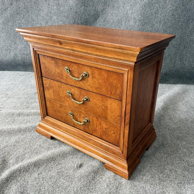 Traditional Late 20th Century Thomasville Burled Walnut Two Drawer Nightstand For Sale - Image 3 of 10
