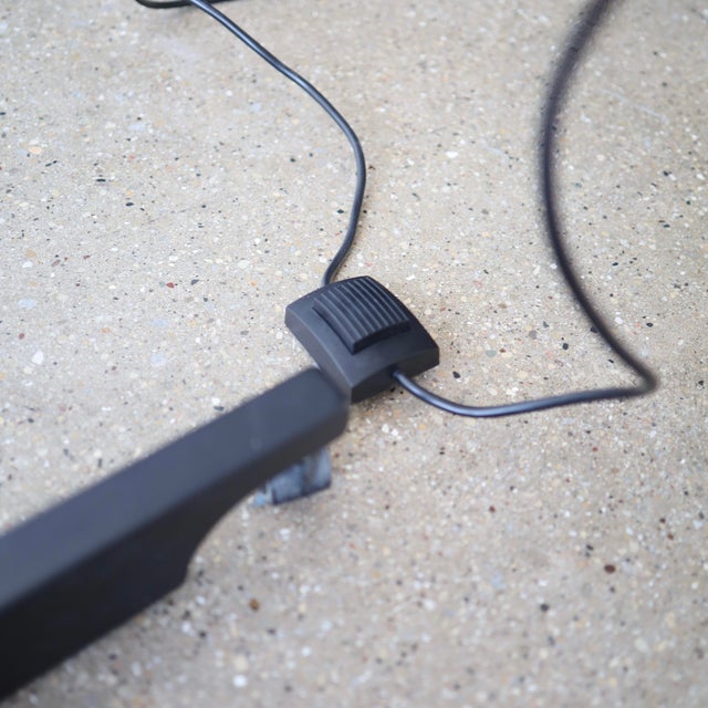 1980s Elio Martinelli Floor Lamp for Maxalto For Sale - Image 9 of 10