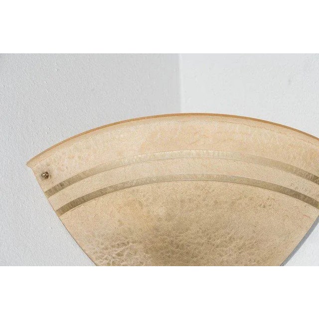 Art Deco Set of Three Art Deco Machine Age Corner Sconces in Textured Bakelite and Brass For Sale - Image 3 of 7