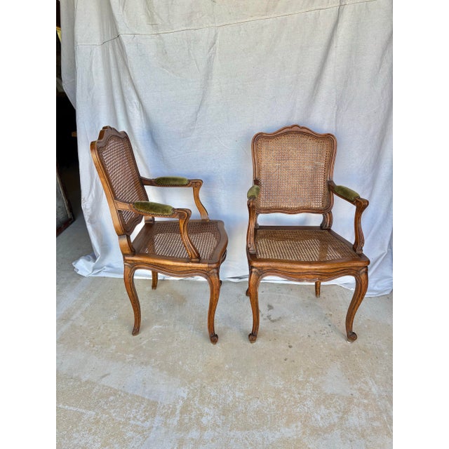 French Early 20th Century French Louis XV Walnut and Caned Armchairs - a Pair For Sale - Image 3 of 11