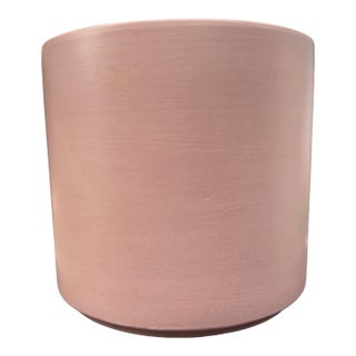 Large 60s Gainey Planter in Matte Dusty Rose Pink Glaze For Sale