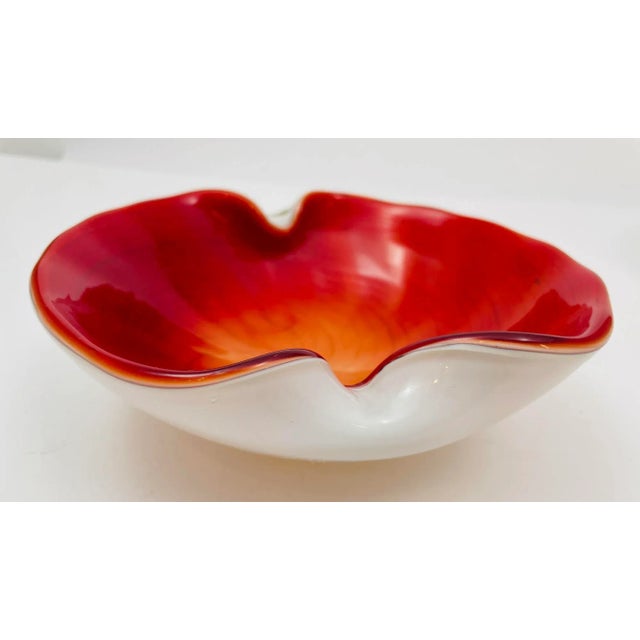 Gorgeous mid-20th century Italian Murano Venetian hand-blown art glass catchall dish, candy bowl or ashtray. This...