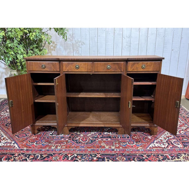 English 4-door sideboard from the 1950s in mahogany - W=152.5cm, D=46cm, H=92cm.