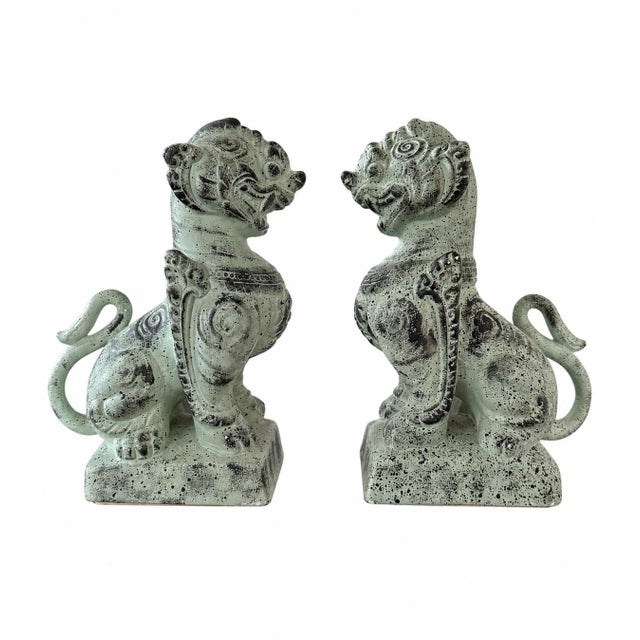 Pair of Vintage Asian Foo Dog Guardian Lion Stone Temple Statues – Weathered Green Finish For Sale - Image 4 of 4