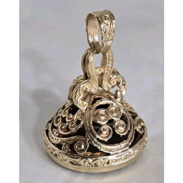 Mid-Century 9ct Gold Charm and Seal from Franklin Mint, London, 1967 For Sale - Image 12 of 18