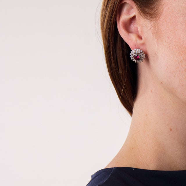 These beautiful vintage pink tourmaline and diamond cluster earrings are a vibrant 1980’s design, offering a lovely...