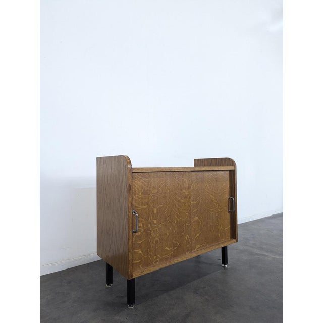 Vintage Modernist Oak Storage Unit, in Very Good conditions.