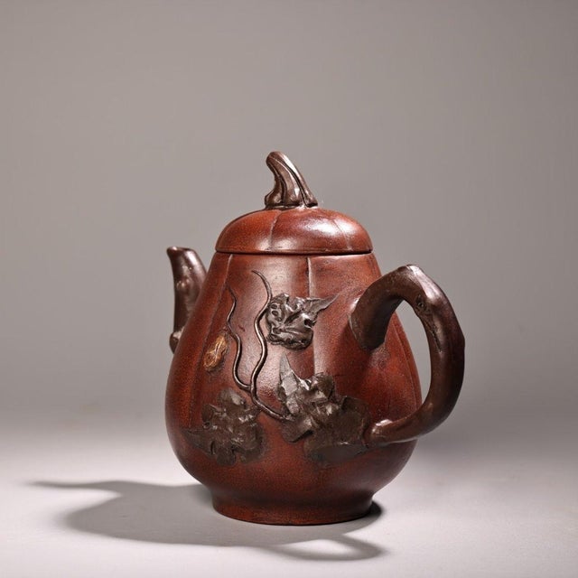 Vintage Chinese Yixing Zisha Clay Teapot - Organic Gourd Shape With Relief Vines & Fruit For Sale - Image 9 of 9