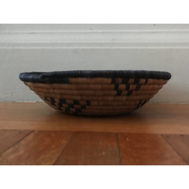 African Hand-Made Round Basket, 10.5 In. Diameter, Natural and Black For Sale - Image 4 of 6