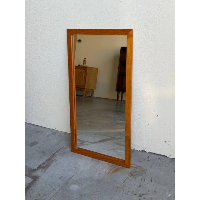 Vintage Danish Teak Wall Mirror – Mid Century Modern Rectangular Mirror 1960s Scandinavian Design For Sale In Los Angeles - Image 6 of 6