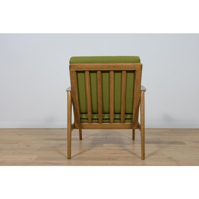 1960s Model 300-139 Armchair from Swarzędz Factory, 1960s For Sale - Image 5 of 18