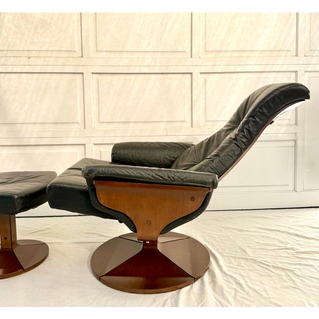 1970's Westnofa Norwegian Modern Reclining Lounge Chair and Ottoman For Sale - Image 10 of 18