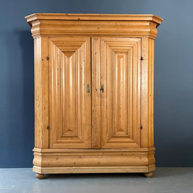 Frankfurter Wave Cabinet For Sale - Image 11 of 11