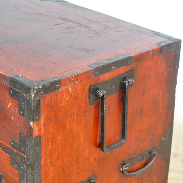 Japanese Tansu Chest of Drawers, 1890 For Sale - Image 6 of 17