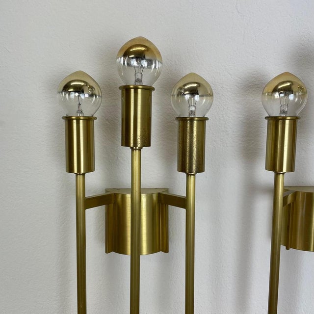 1970s Italian Brass Theatre Wall Light Sconces in the style of Gio Ponti, Stilnovo, Italy, 1970s, Set of 2 For Sale - Image 5 of 18