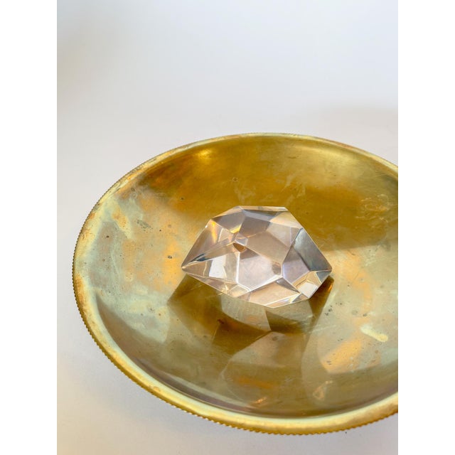 Chase Brass and Copper Company 1930s Large Brass Pedestal Bowl Micro Scallop Edge for Chase Brass and Copper Company, 12" For Sale - Image 4 of 14