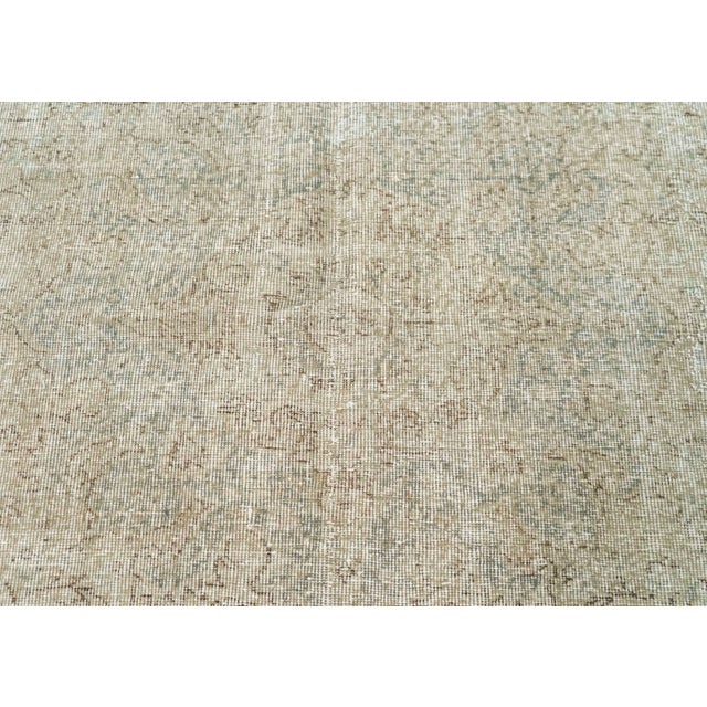 Turkish Vintage Rug 6'11" x 10'5" #21322 For Sale - Image 4 of 8